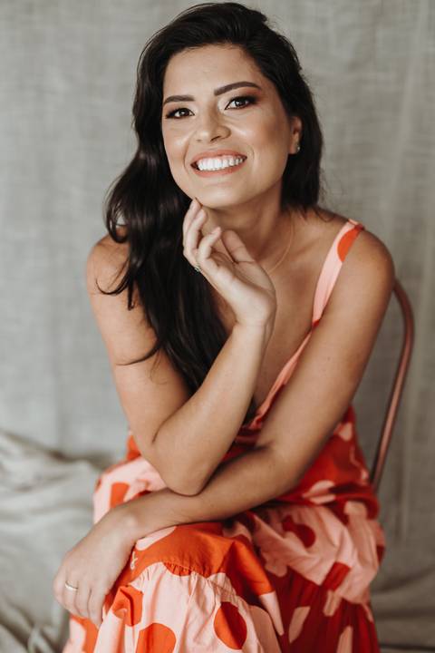 ensaio_corporativo_profissional_feminino_ensaio_em_estudio_raisa_mello_fotografia'