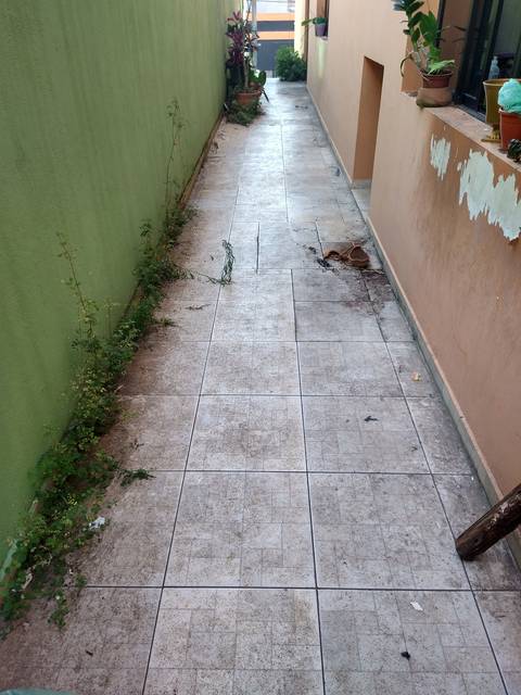 '