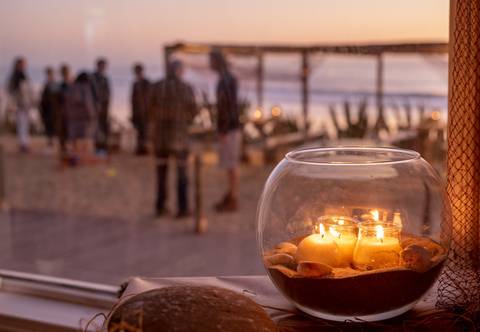 magic cactus praia vieirinha alentejo evento casamento sunset party'