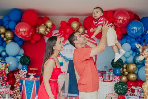 festa_infantil_aniversario_1_ano_2_anos_primeira_volta_ao_sol_stitch_circo_decoracao_de_festa_maternidade_diversao_kids_sambalele_salao_de_festas_villa_vetri_vivace_volta_redonda_giselle_gomes_fotografia'
