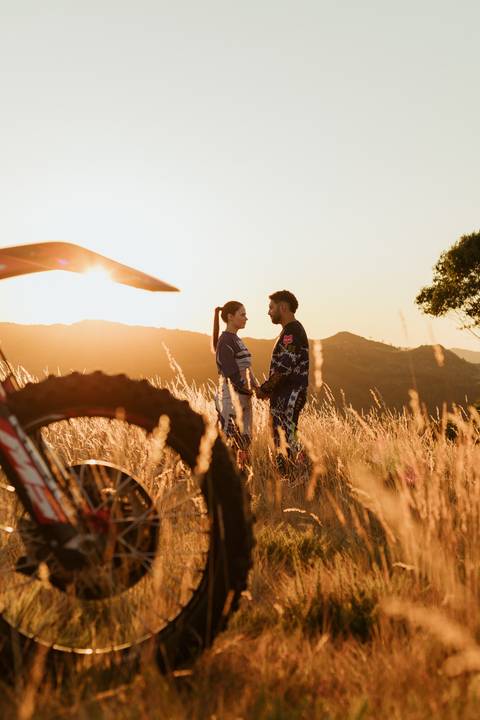 Sessão fotográfica de grávida no exterior'