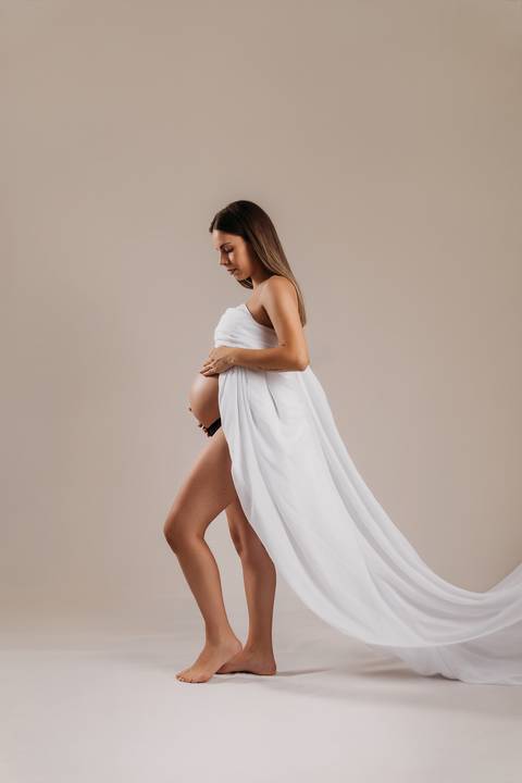 Sessão de grávida em estúdio'