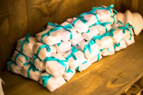 bem casados lembrança de casamento no restaurante casa da praia bombinhas'