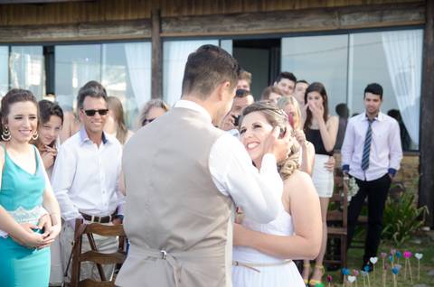 primeiro sorriso ao ver seu noivo'