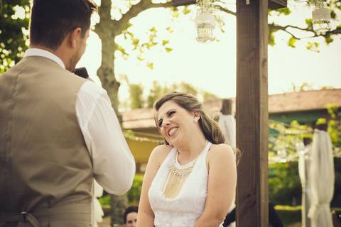casamento de dia na praia em bombinhas ao por do sol'