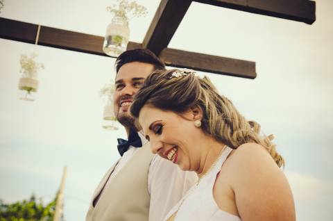 casamento de dia na praia em bombinhas ao por do sol'