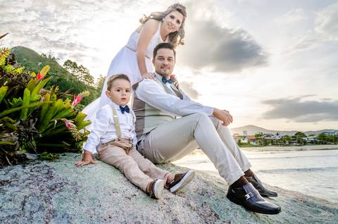 intervalo casamento de dia no restaurante casa da praia em bombinhas ao por do sol'