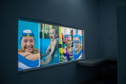 Janela do vestiário Tia Vivi Aqua'