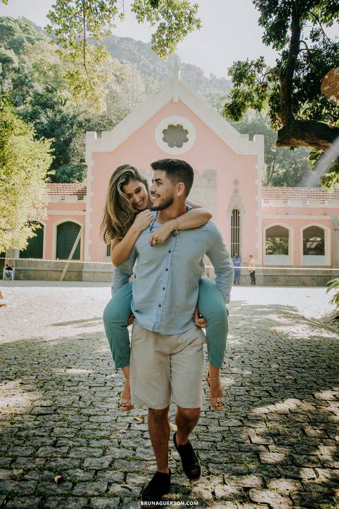 ensaio de casal bruna guerson parque lage rio de janeiro rj correndo juntos'