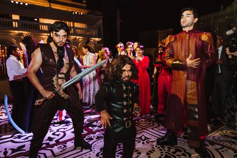 momento de hora loca con tematica de game of thrones juego de tronos fotografa d ebodas'