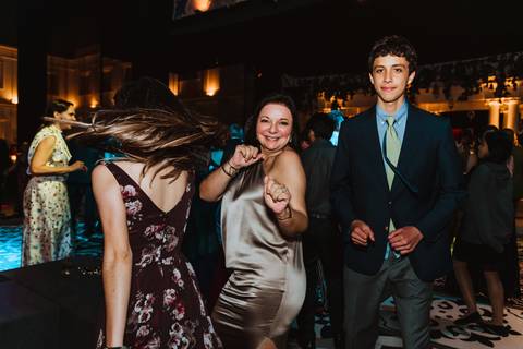 periodista peruana en boda en puericultorio fotografa de bodas en peru diversion fiesta '