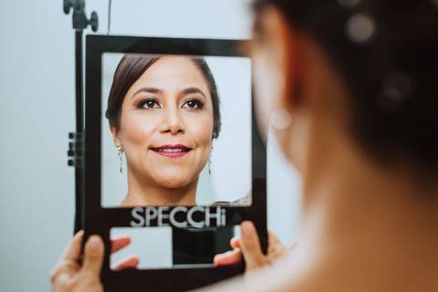 previa de la novia en peluqueria specchi novia peruana fotografia de bodas fotografa de tu boda estilo getting ready make up maquillaje'