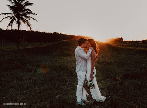 e-session-no-por-do-sol-na-praia-do-cumbuco-CE'