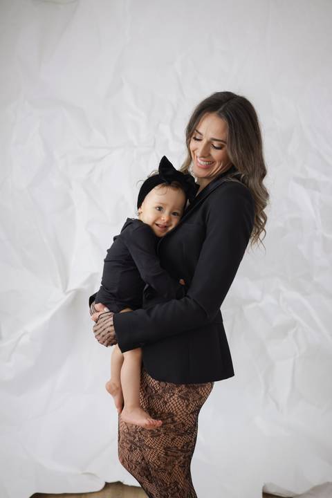 amor de mãe
colo de mãe
ligação
abraço
ternura
carinho
proteção
família
memórias
momentos
saudade
presença
afeto
conexão
gerações'