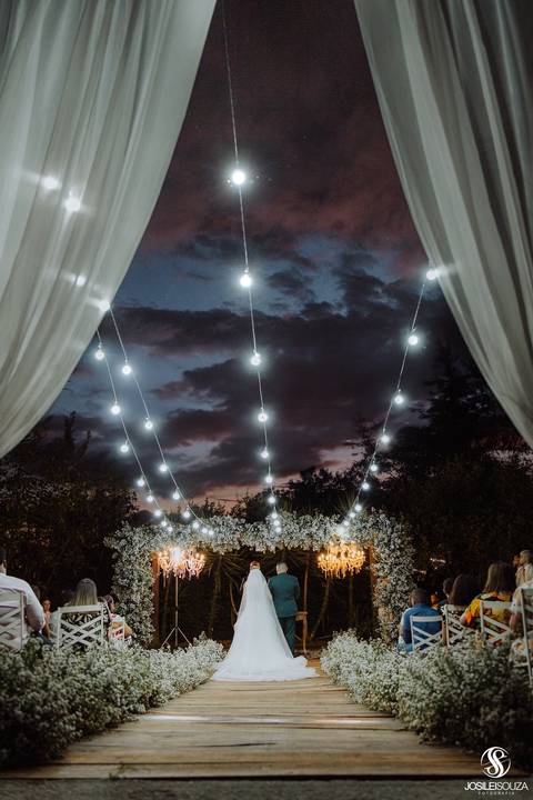 Casamento em sítio em itaipuaçú'