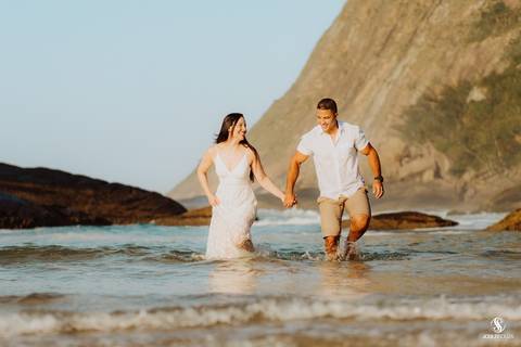 Ensaio Pré casamento na praia de jurujuba em niterói'