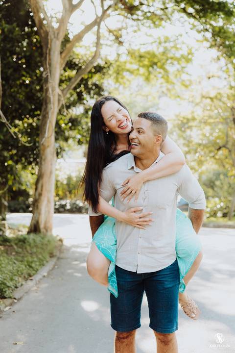 Ensaio Pré casamento na praia de grumari'
