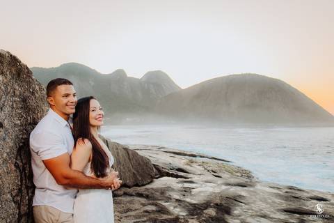 Ensaio Fotográfico na no amanhecer praia do Rio de Janeiro'