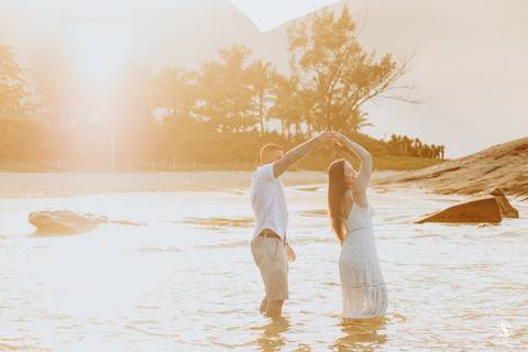 Ensaio Pré casamento na praia de jurujuba em niterói'