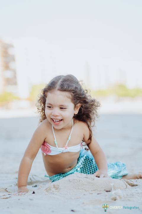 Ensaio Sereia na praia em Niterói - Rio de janeiro'