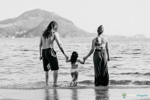 Ensaio Família na praia de icaraí'