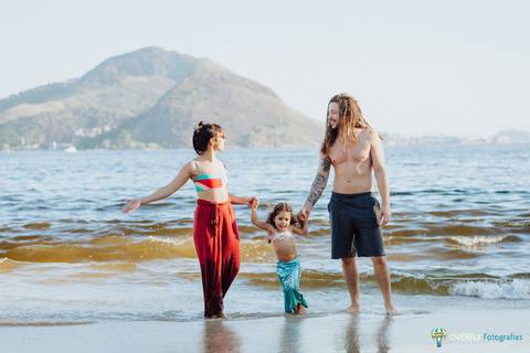 Ensaio Família na praia de icaraí'