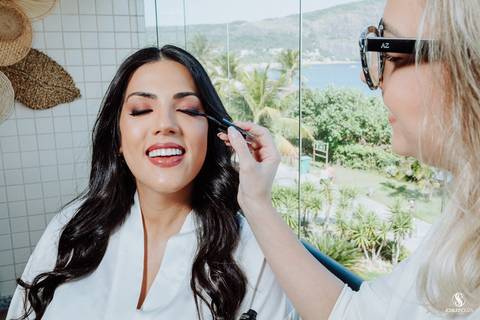 Fotografia do making Of da noiva em Camboinhas'