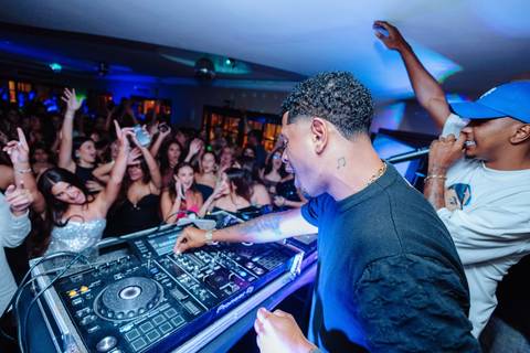 Fotografia do Show do Biel do Furduncinho em Niterói rj'