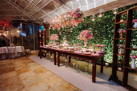 Fotógrafo de Casamento na Tropical Casa de Festas em Charitas'