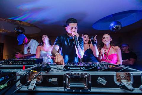 Fotografia do Show do Biel do Furduncinho em Niterói rj'