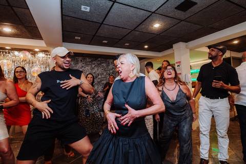 Aniversário de 40, 50, 60, 70, 80, 90 anos em Clubes em Niterói e Rio de Janeiro - Fotógrafo Profissional '