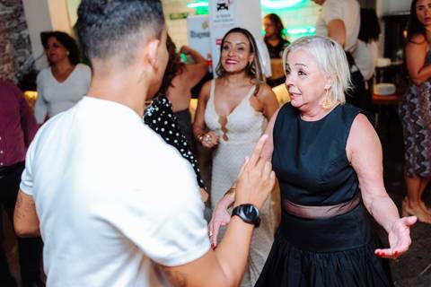 música ao vivo para aniversário em Niterói - Fotografia profissional '