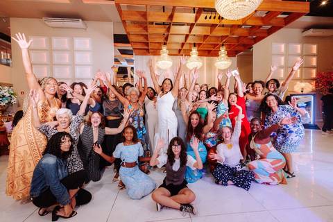 Banda com LEO MARCENES AO VIVO EM FESTA DE ANIVERSÁRIO'