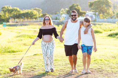 sessão de fotos grávida com pet'