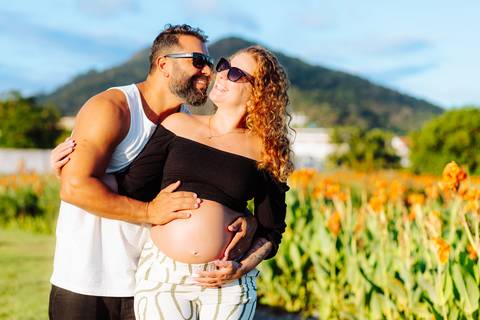 sessão de fotos de grávida no litoral do RJ'