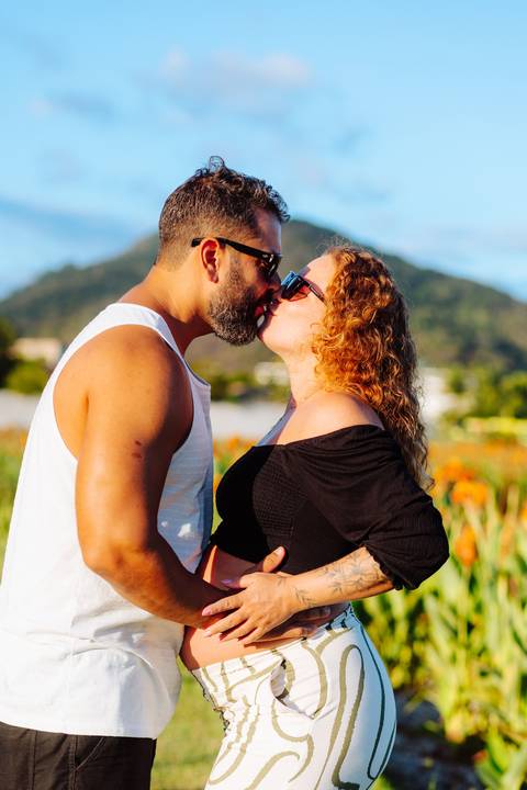 fotos criativas de gestante na natureza'