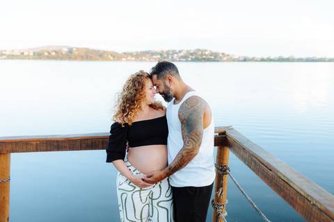 fotos grávidas ao entardecer'