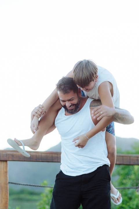ensaio de gestante com cachorro'
