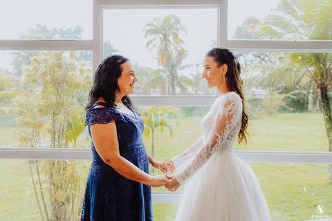 Fotógrafo de Casamentos Cristãos em Niterói e Região Oceânica '