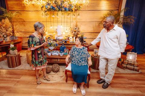 Aniversário de 90 anos em camboinhas'