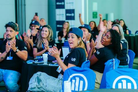 Fotógrafo da Allianz Seguro e Salesforce'