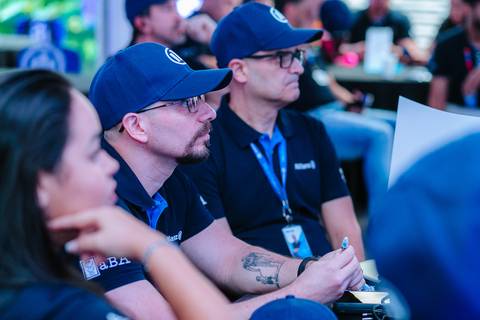 Allianz Seguro e Salesforce'