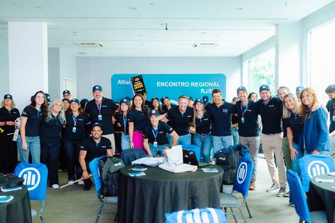 Allianz Seguro e Salesforce'