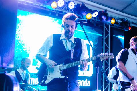 fOTÓGRAFO DE BANDAS - Moderno Pop Banda em Niterói RJ'