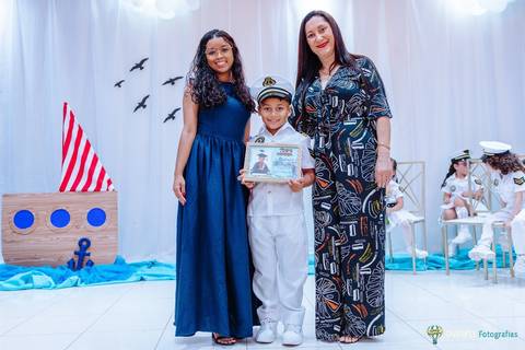 Fotografia de Encerramento Escolar Itaboraí, Maricá, São Gonçalo, niterói, Rio de Janeiro'