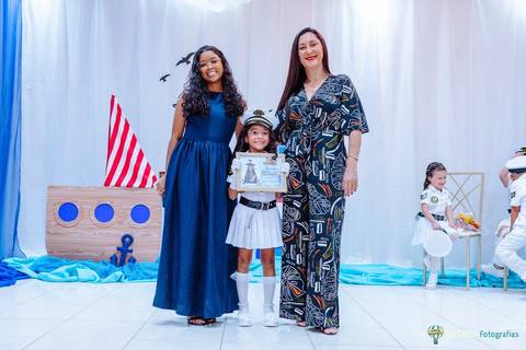 Fotografia de Encerramento Escolar Itaboraí, Maricá, São Gonçalo, niterói, Rio de Janeiro'