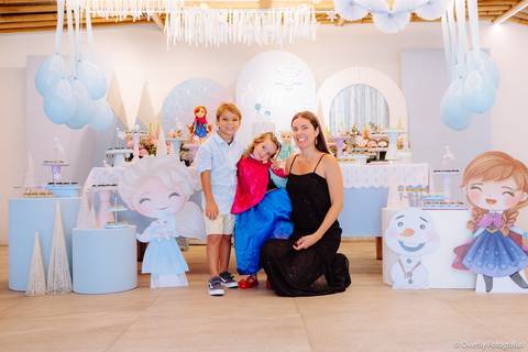 Fotografia de aniversário de 5 anos Tema Frozen na Barra da Tijuca'