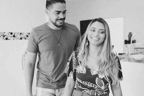 Ensaio Pré Wedding Lifestyle em casa'