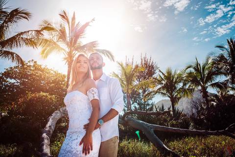 Ensaio Pré Wedding na Praia de Itacoatiara'