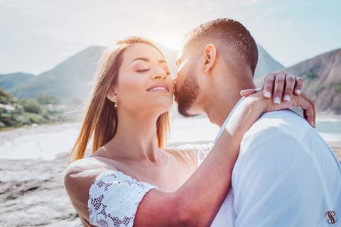 Ensaio Pré Wedding na Praia de Itacoatiara'